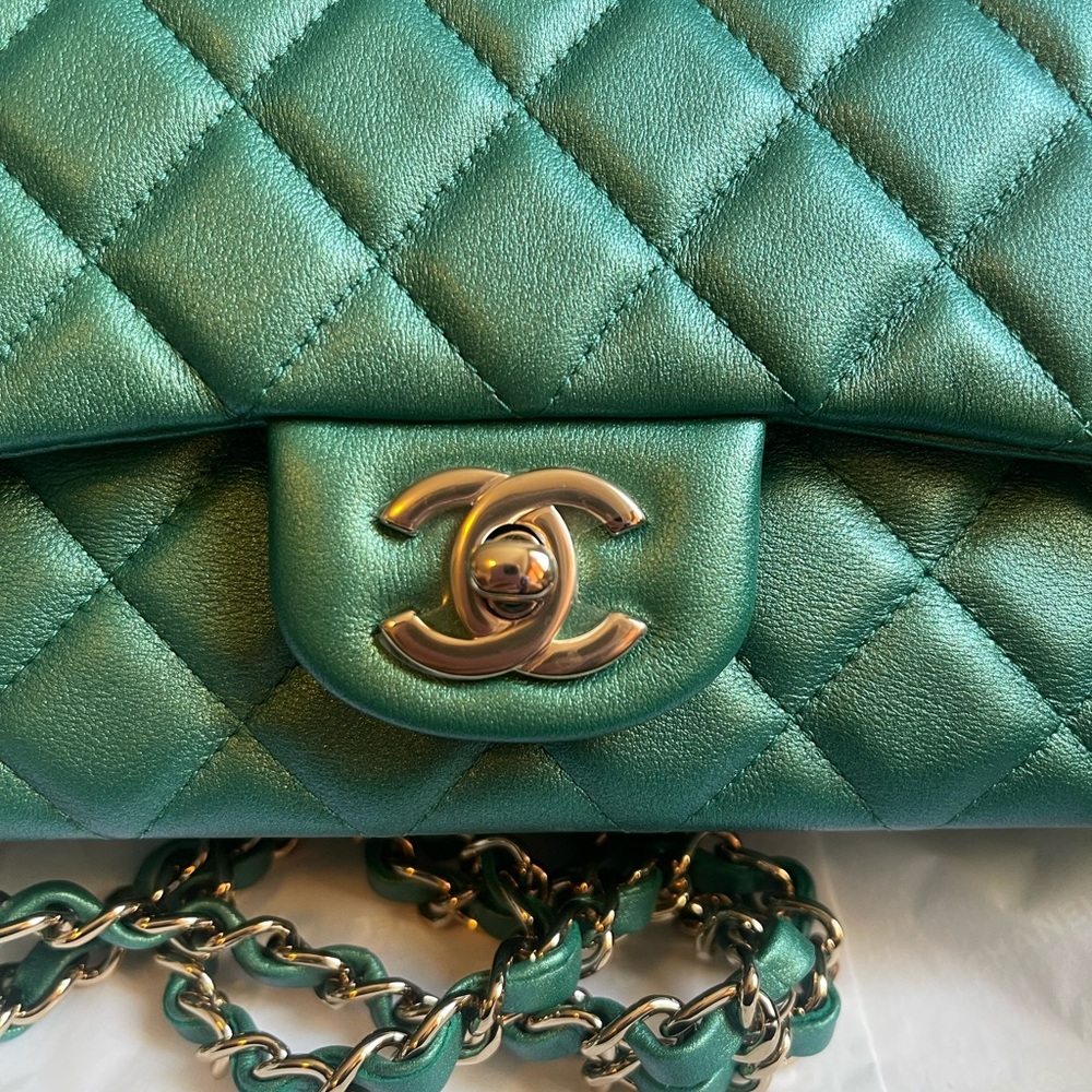 Chanel Mini Rectangular iridescent - Picture 5 of 11